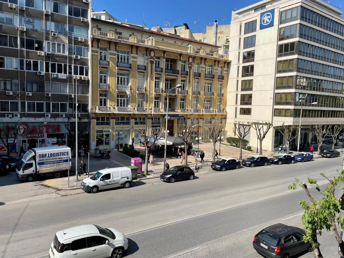 Studio 9 Thessaloníki Luaran gambar